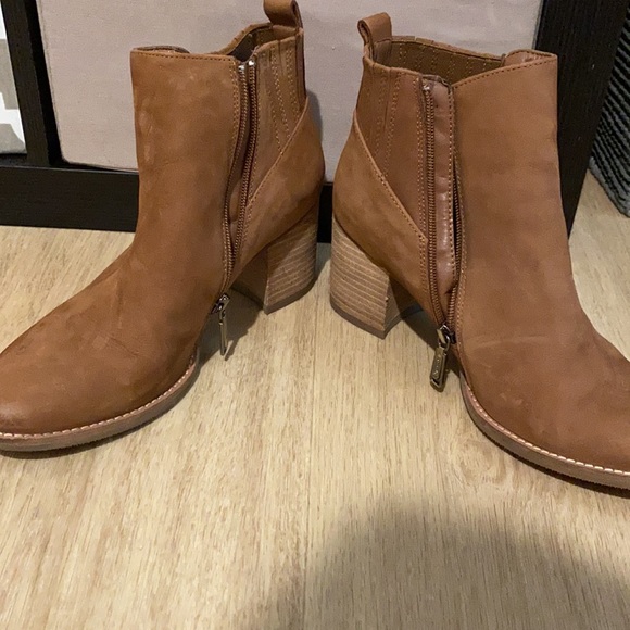 Blondo brown booties - Picture 4 of 9